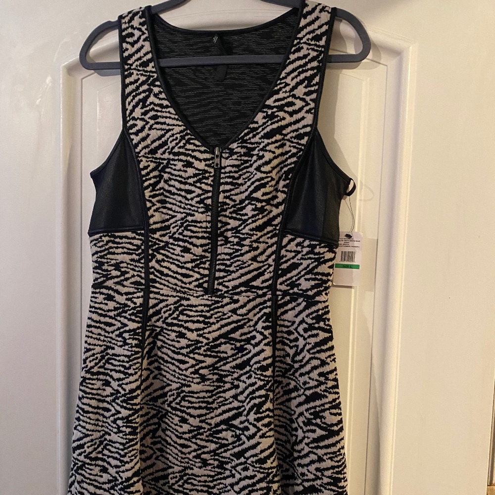 Jessica Simpson NWT dress
